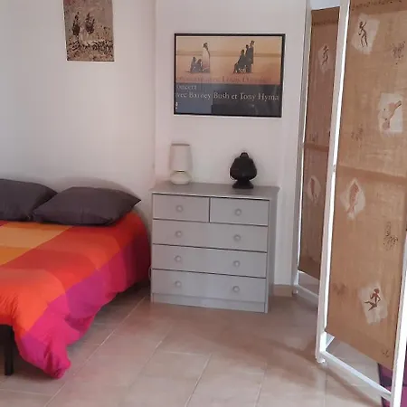 Chambre Chez L'Habitant Homestay *