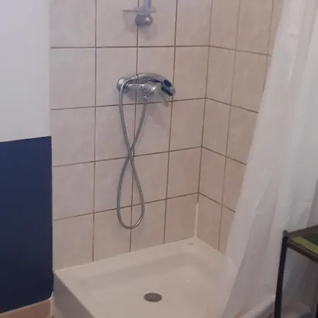 Chambre Chez L'Habitant ホームステイ *